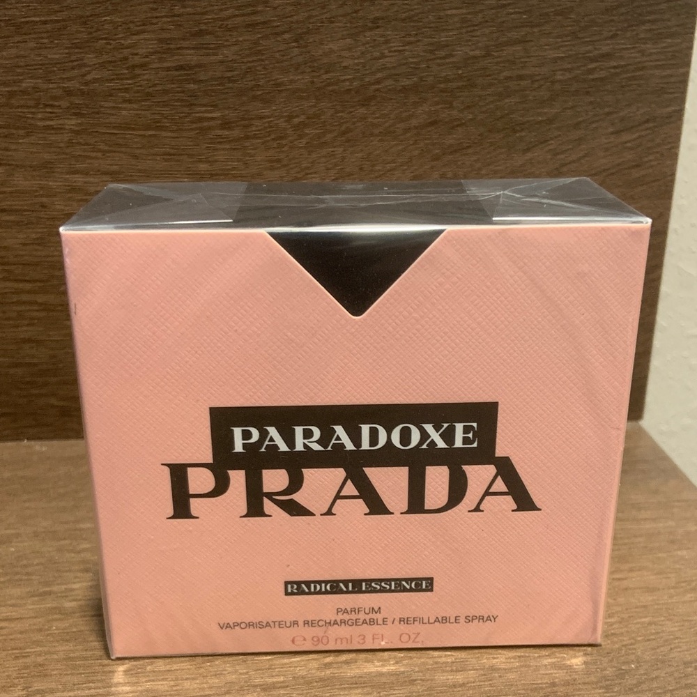 Prada Paradoxe Radical Essence